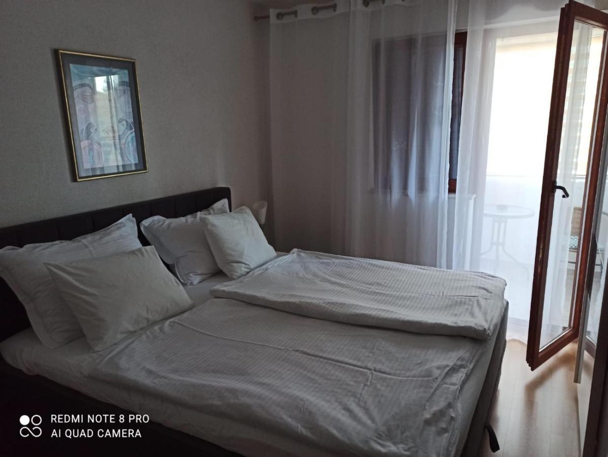 Apartman Robertino 1966 Makarska Exterior foto